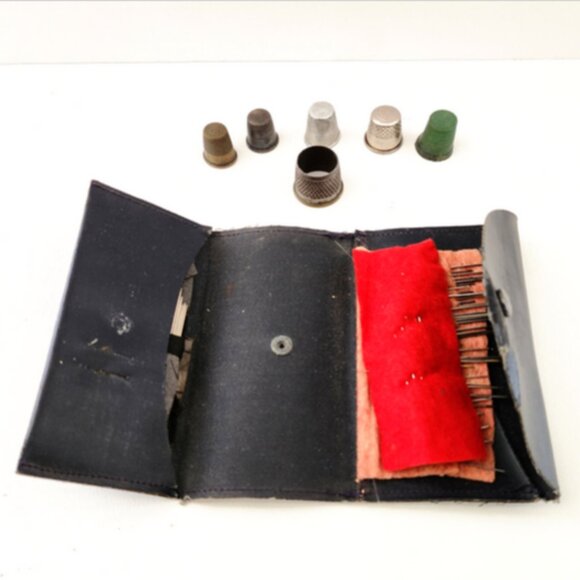 Antique Collectible Black Foldable Sewing Needle Case w/Snap Closure & Thimbles - Picture 4 of 5